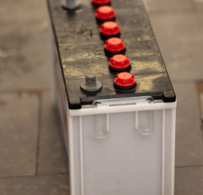 ¿Qué es una batería AGM y cómo funciona? Guía Completa 2025