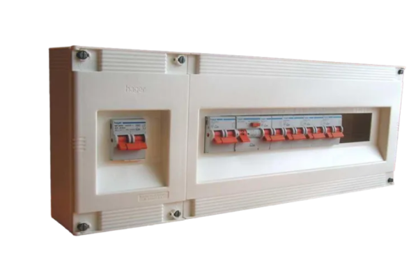 Cuadro de Protecciones Premontado: Por qué es vital para tu Kit Solar