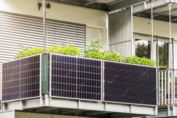 Paneles Solares para Balcón: La Revolución Energética Llega a los pisos